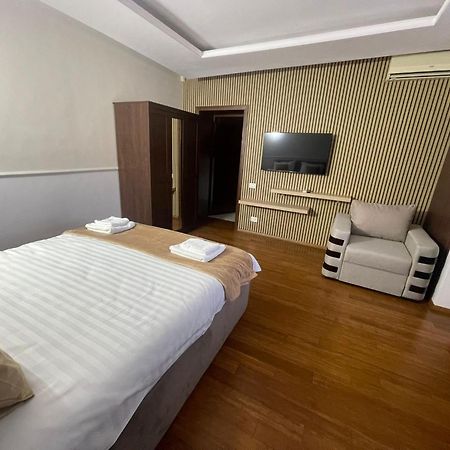 Therme Airport Resort Corbeanca ภายนอก รูปภาพ