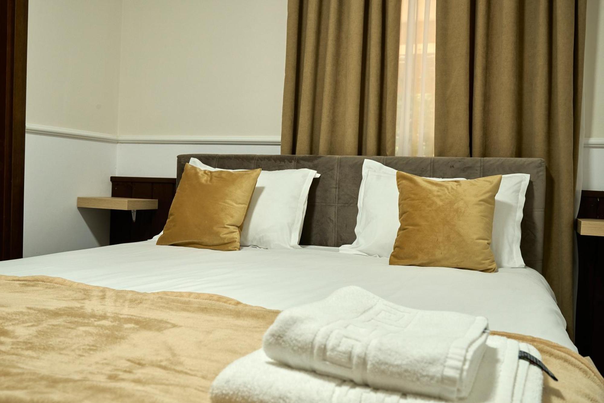 Therme Airport Resort Corbeanca ภายนอก รูปภาพ