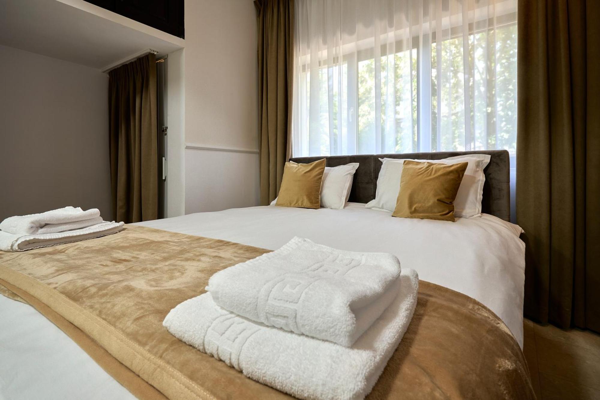 Therme Airport Resort Corbeanca ภายนอก รูปภาพ