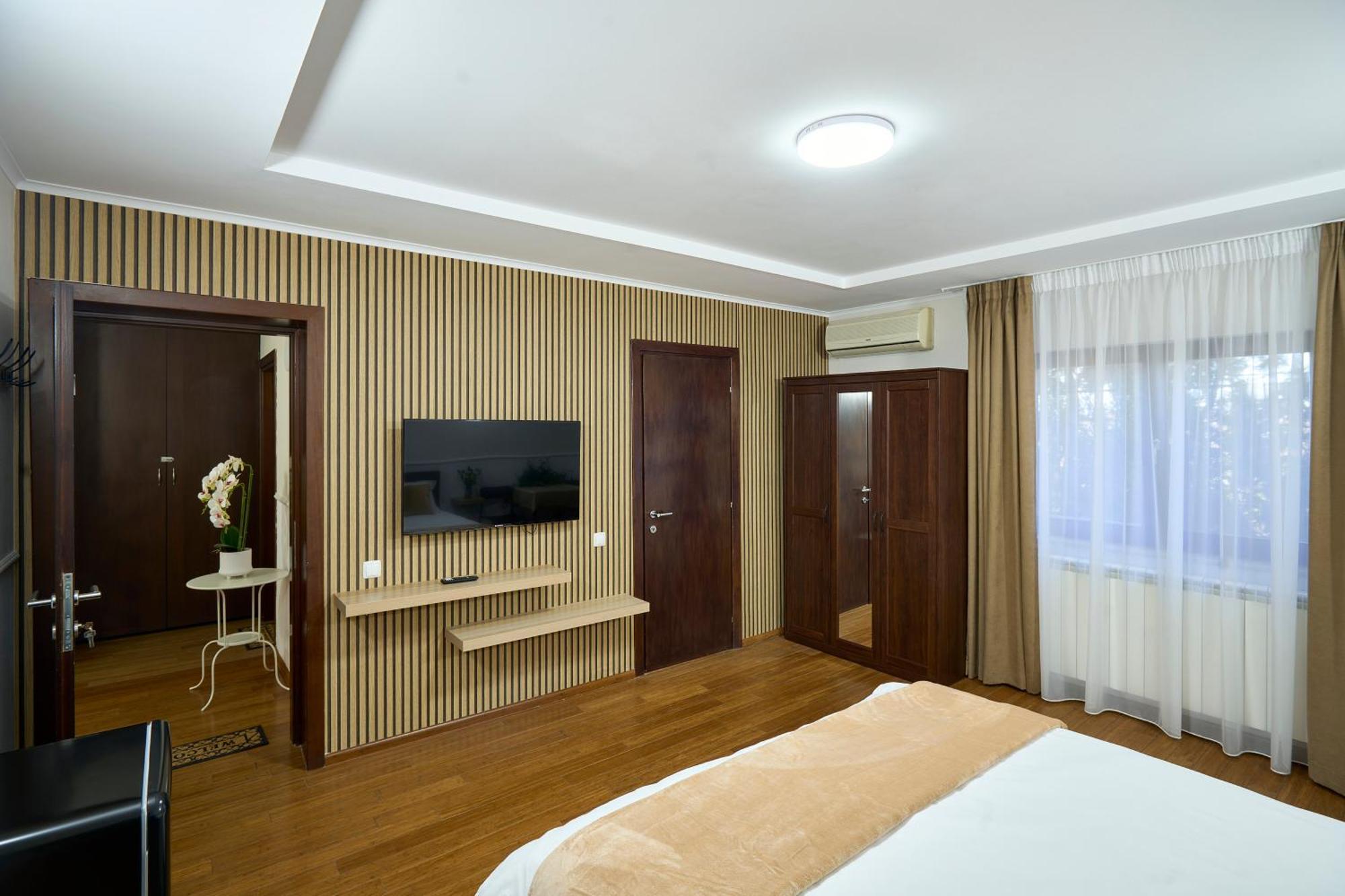 Therme Airport Resort Corbeanca ภายนอก รูปภาพ
