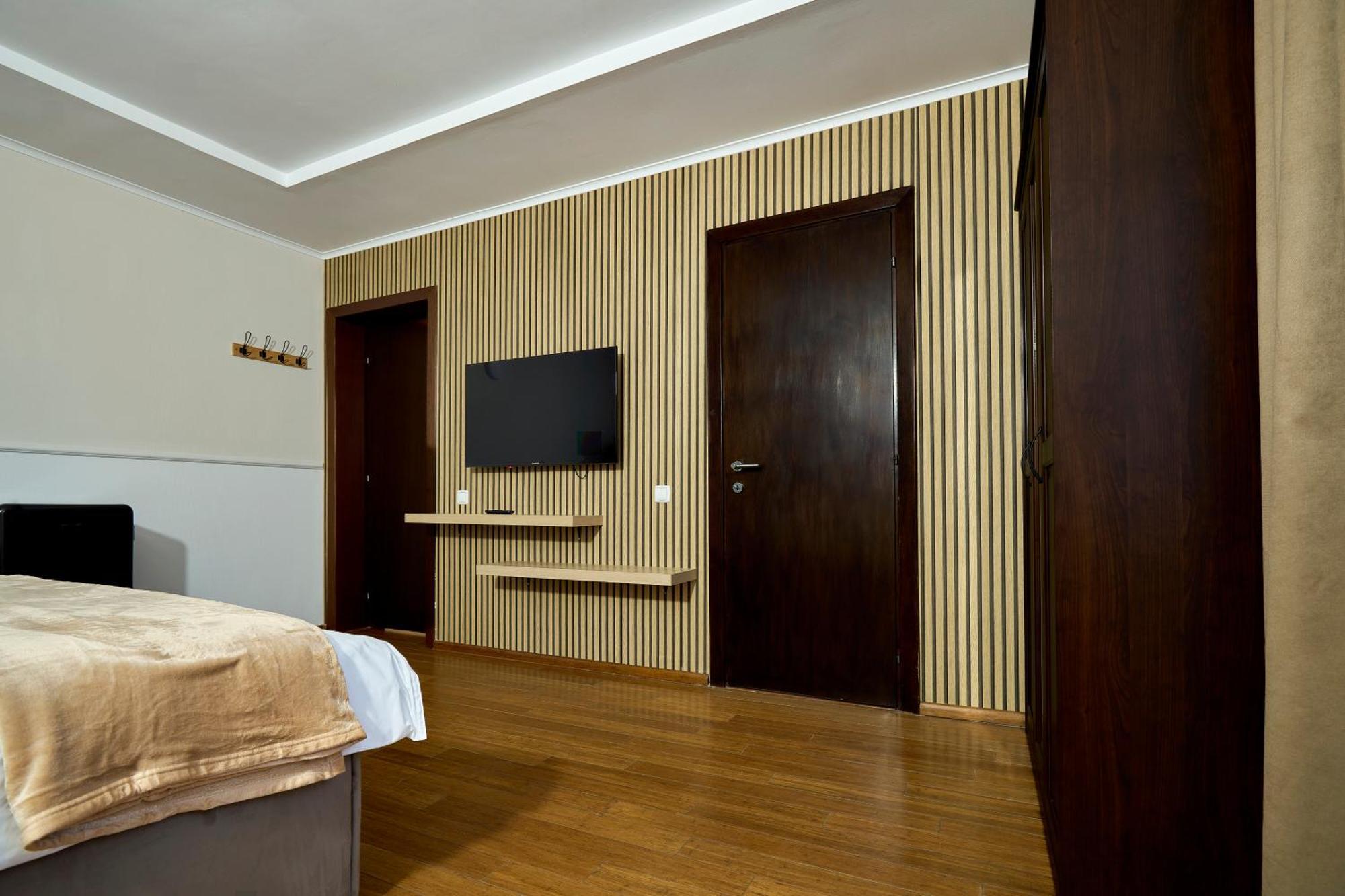 Therme Airport Resort Corbeanca ภายนอก รูปภาพ